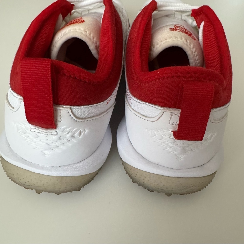 Nike Men's White and Red Athletic Shoes - Picture 4 of 10